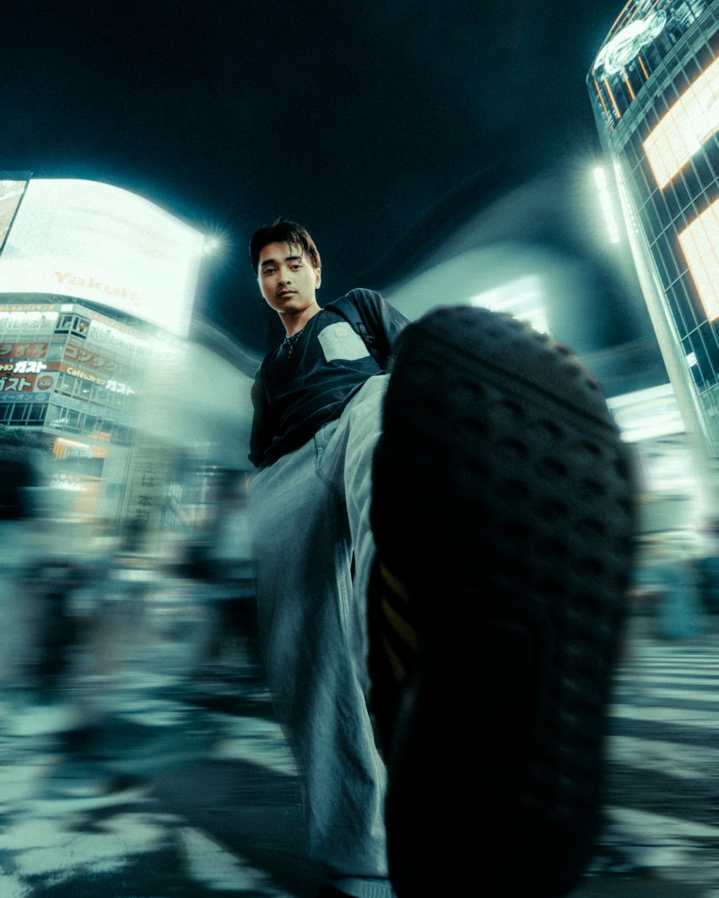 On the Step /
Some blurred photos in the center of Tokyo.
Which one do you like?
Last one's a bonus 😂
.
🧍‍♂️@kazumaban10