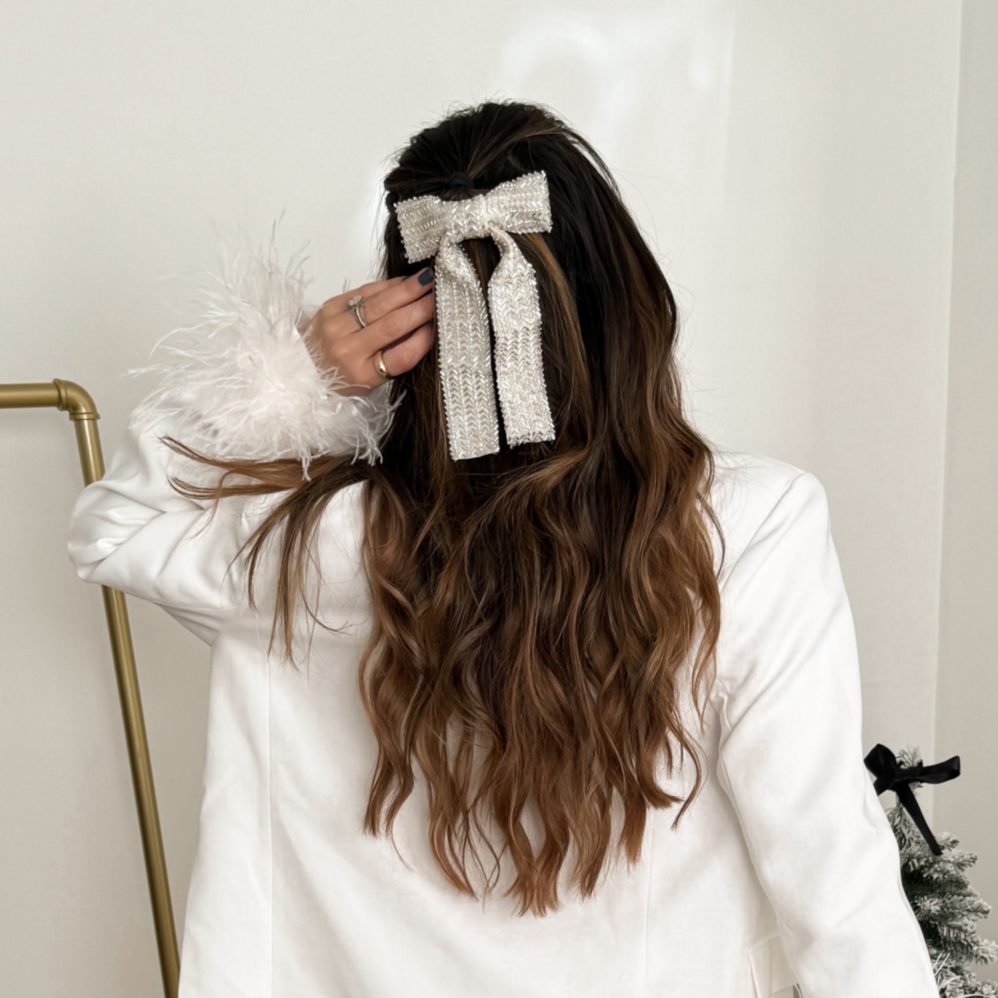 Halo Hair Extensions thumbnail