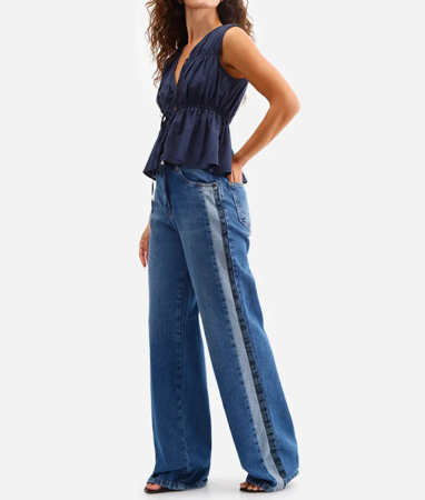 Calça jeans wide leg detalhe lateral  thumbnail