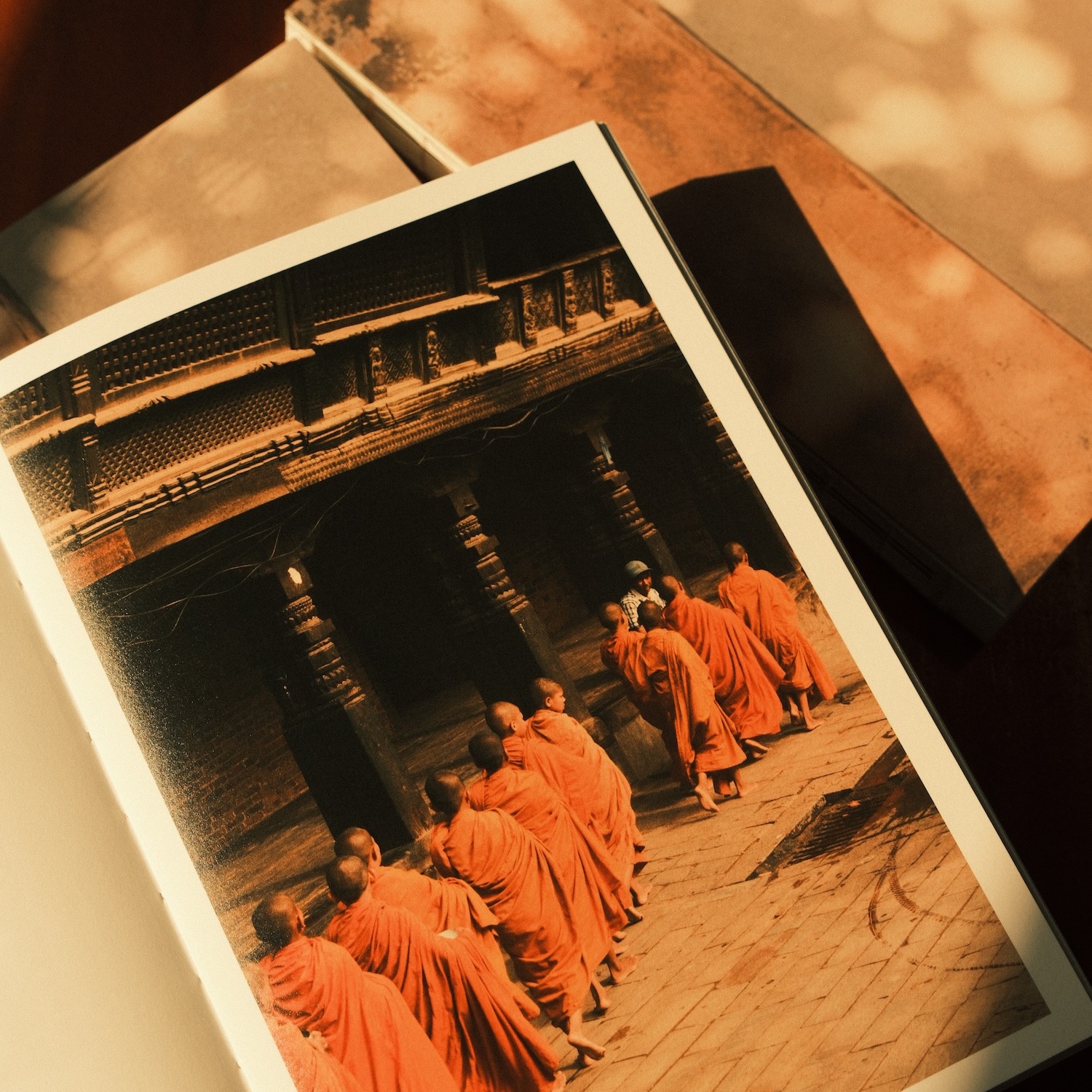立即購買 ⟡ moom bookshop  thumbnail