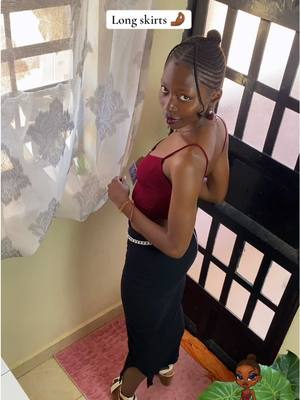 If you look closely THEN you’ll see it’s a dress 🌚.. #outfit #nairobifashion 