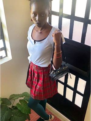 Green tights + red plaid skirt outfit, lighting 😭… #ootd #voiceover #style 