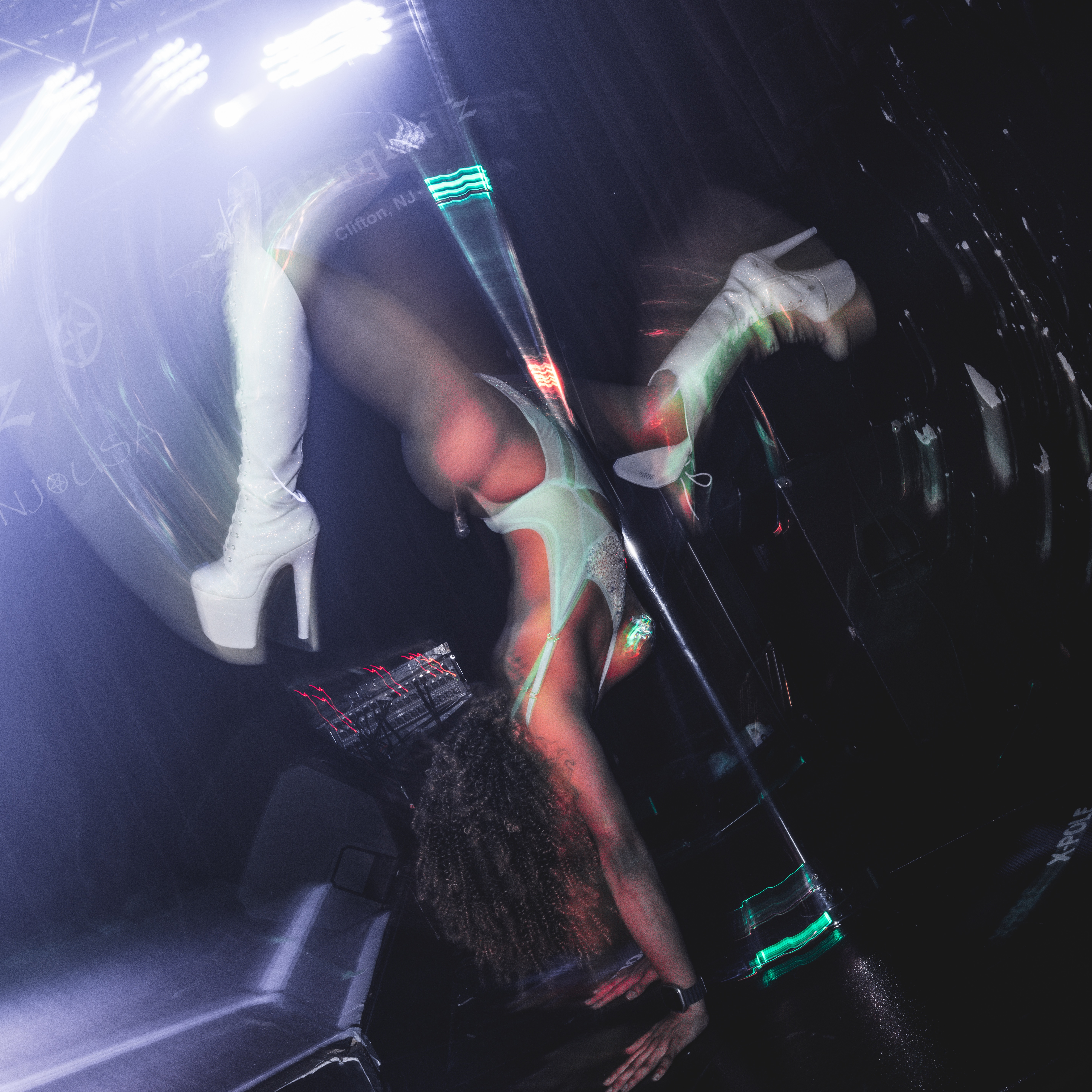 3/14 6pm Shoulder|Head|Hand Stands Sensual Slink Workshop 35$ thumbnail