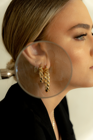 FALE CONOSCO thumbnail