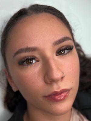 Beautiful volume lashes 