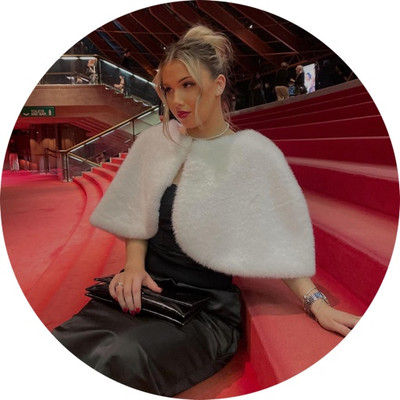 Innasyamackenzie on LTK | Shop my posts (wardrobe, vanity...) thumbnail