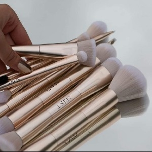 Shop SEINT brushes thumbnail