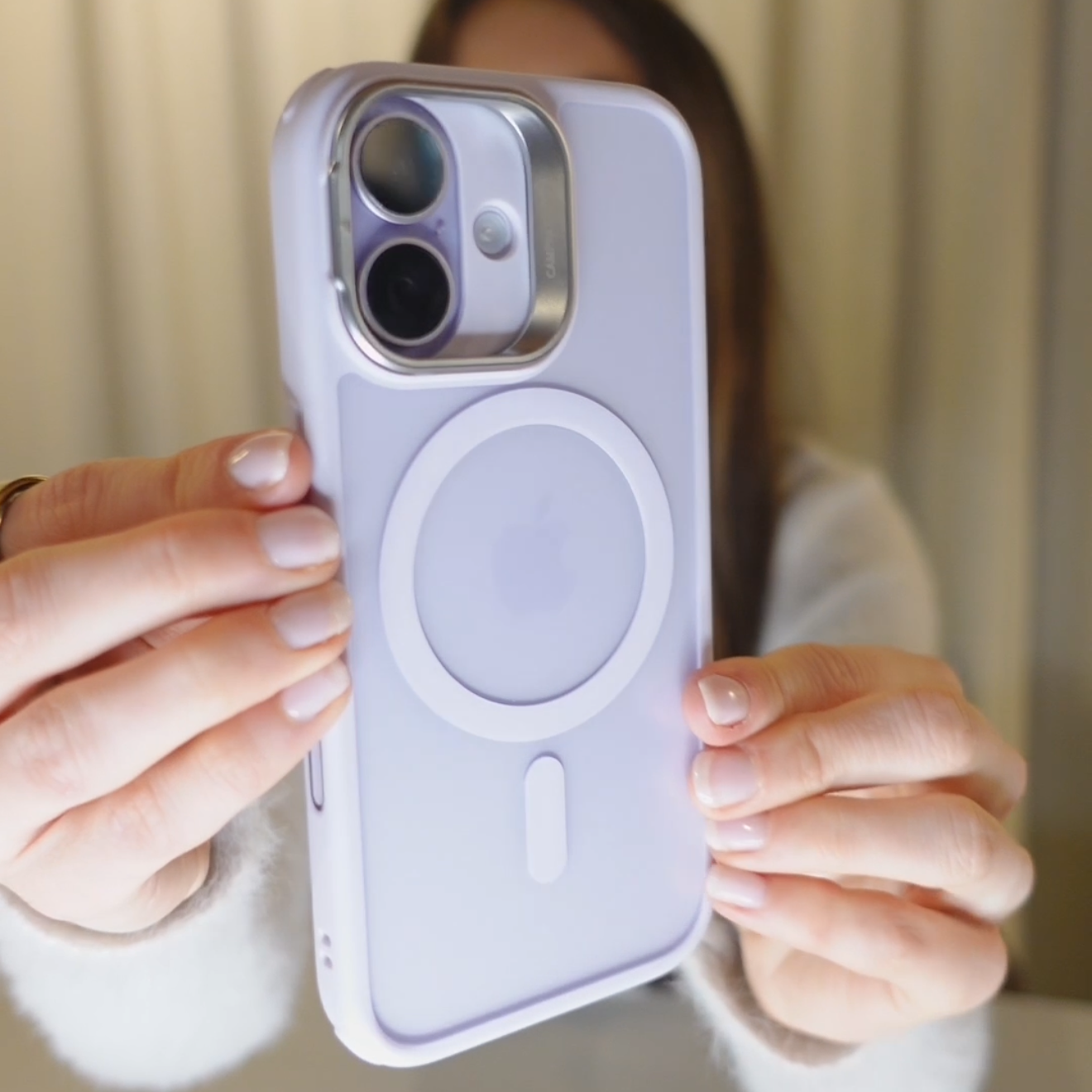 ESR Classic Hybrid Magnetic Case thumbnail