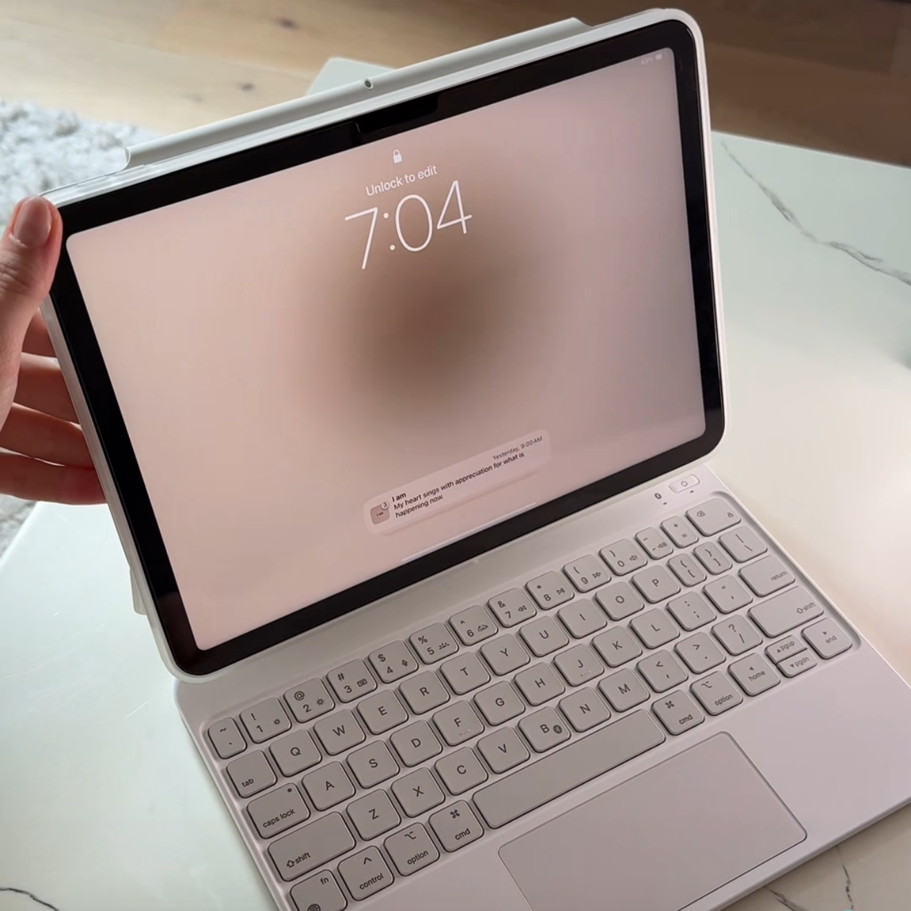 ESR Rebound Keyboard Case 360 thumbnail