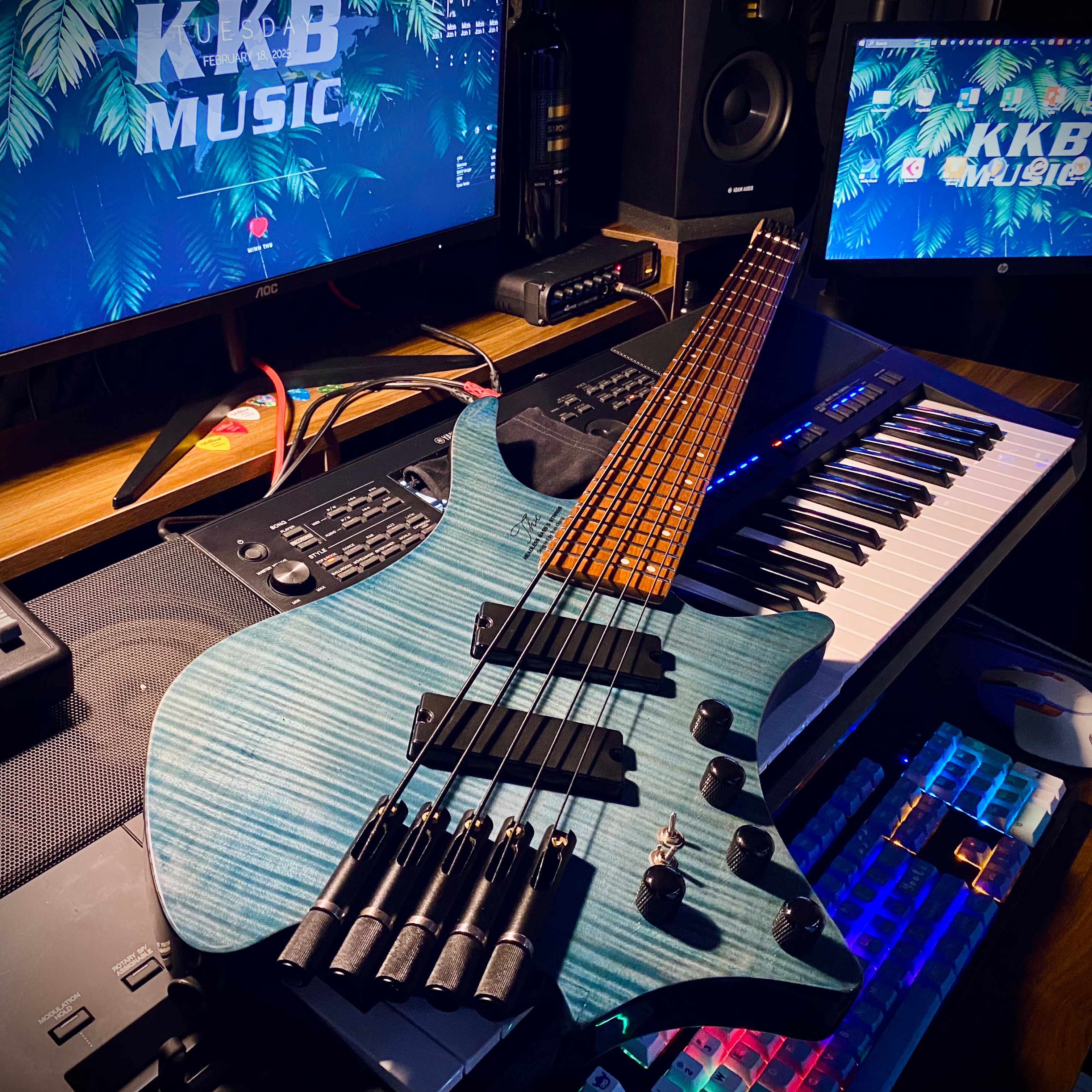➤ NHẬN SHOW GUITAR BASS: hỗ trợ vị trí guitar bass trong ban nhạc thumbnail