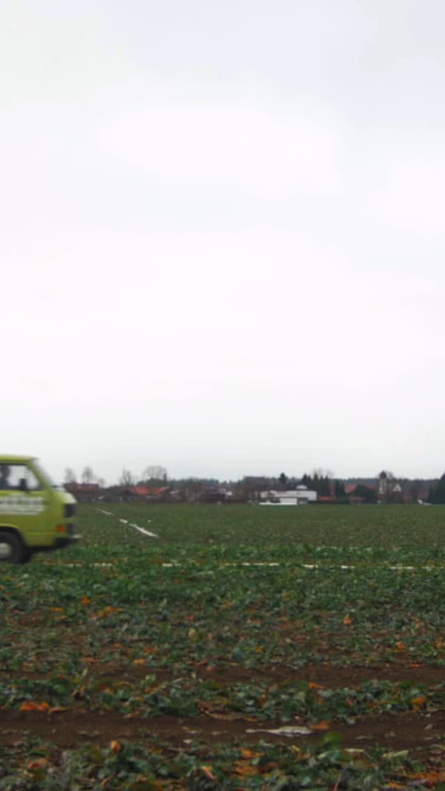 Onze welbekende groene Gkazas-bus heeft de afgelopen tijd een opknapbeurt gekregen. Wat een plaatje, toch? Dat moet de w