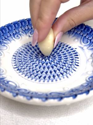 🔗In Bio! Make a most delicious appetizer in one Grater Dish 🥣💙 #amazonkitchen #kitchenhack #amazonhome #amazonnewfinds #