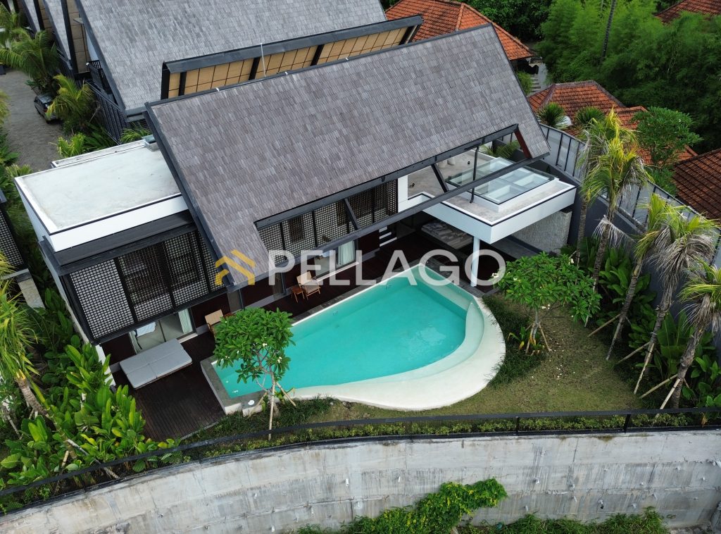 Contemporary Tropical Modern 5-Bedroom Villa for Sale in Padang linjong, Canggu – Freehold - Canggu, 5 Bed thumbnail
