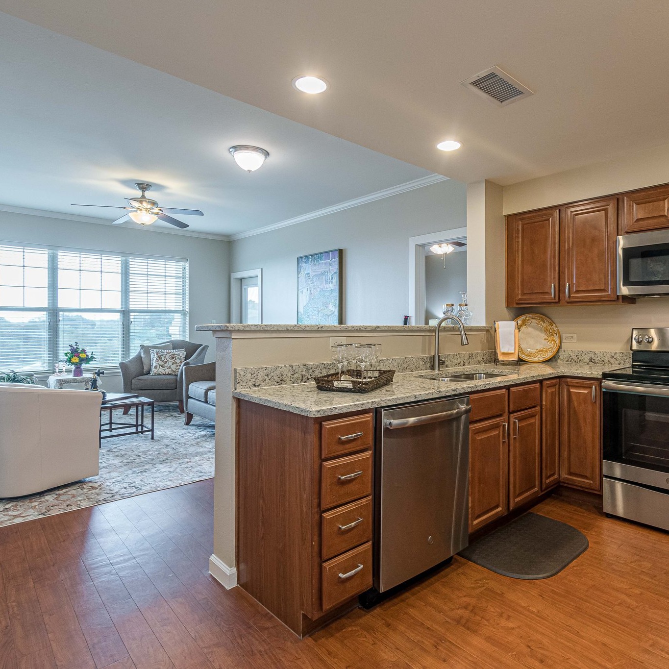 Virtual Tour - Apartment thumbnail