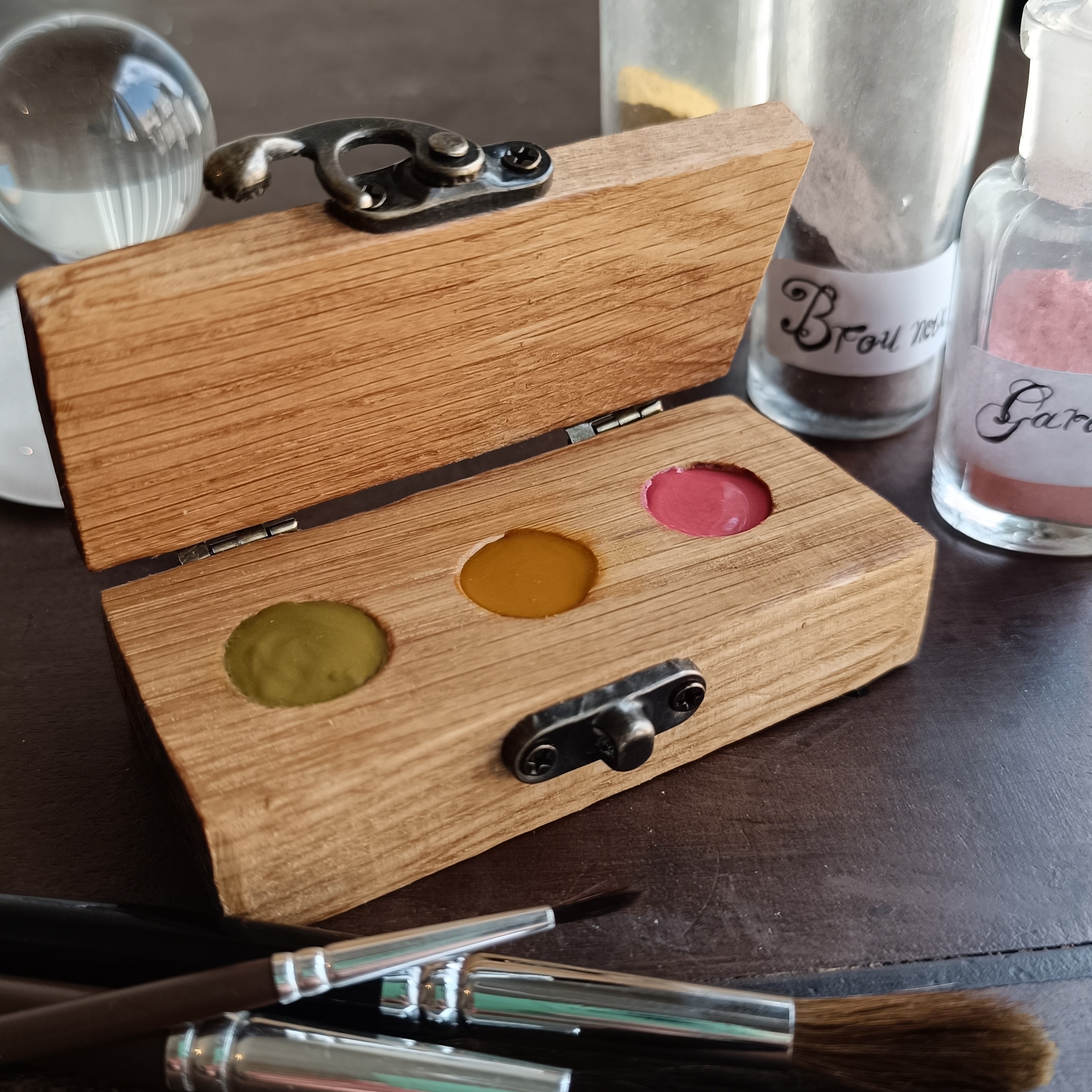 14/06 - Créer ses couleurs végétales : pigments, broyage et palette d’aquarelle - Chez L'encrière végétale - Montaigut-sur-save thumbnail