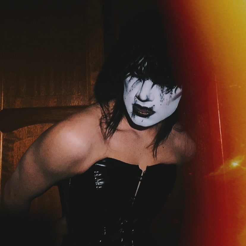 Instagram 18+ thumbnail