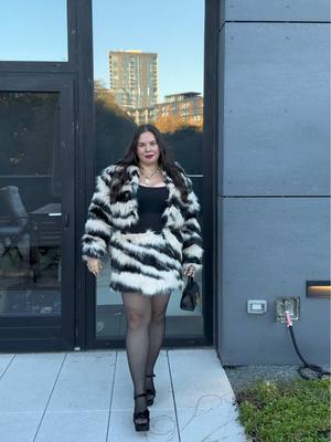 Headed to an @ELOQUII brand dinner tonight  Here’s the fit for the evening!  Everything is linked too 🖤🖤  #curvytiktok #