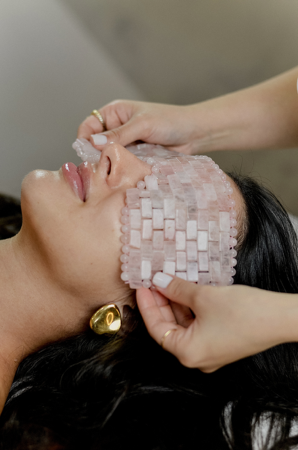 CLP — Curso de Limpeza de pele  thumbnail