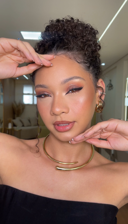 Maquiagem + Penteado/ondas thumbnail