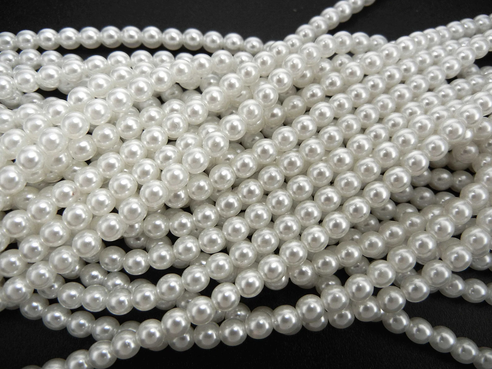 pearl beads thumbnail