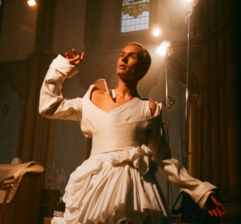 Live Dates & Tickets thumbnail