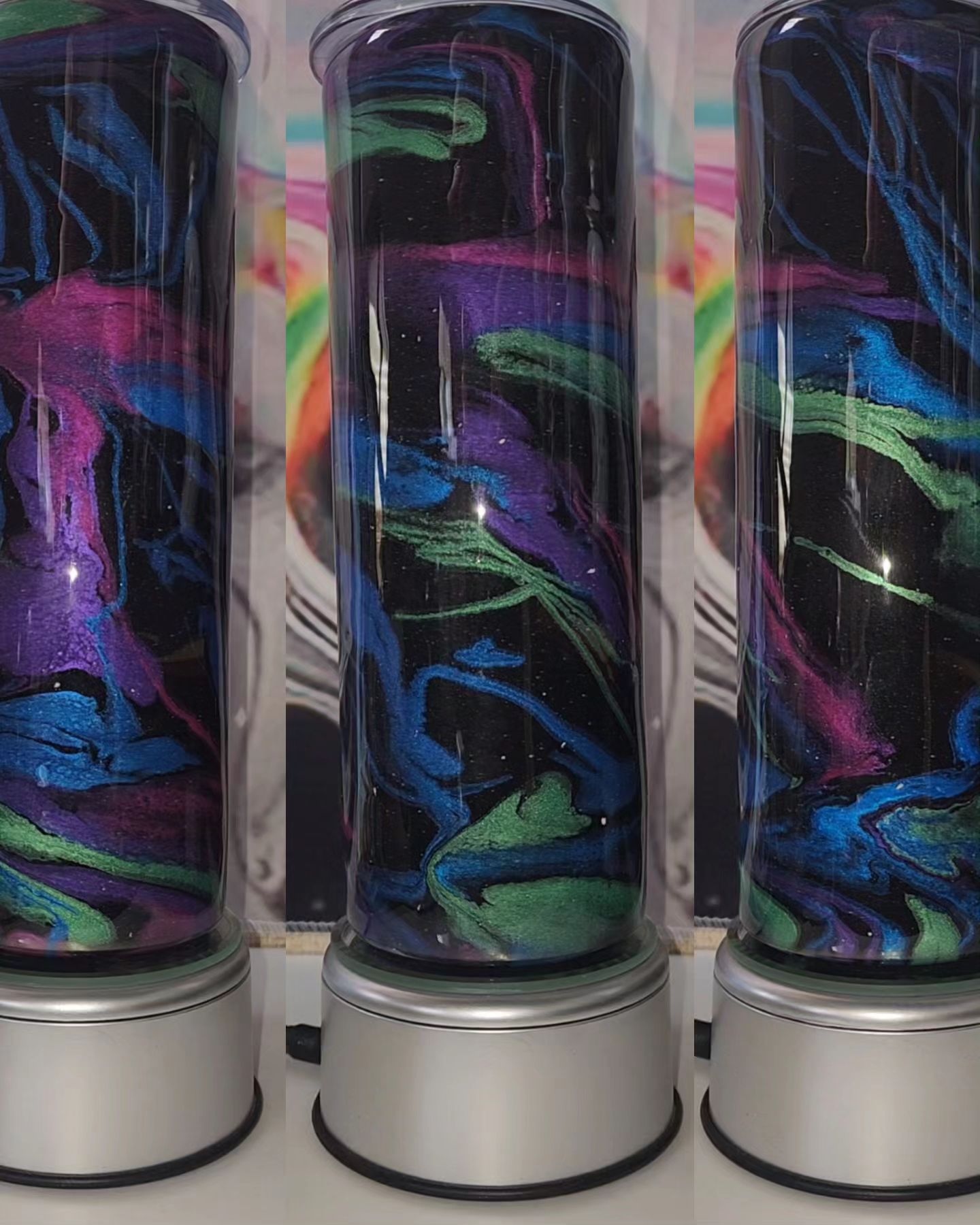 Cosmic Chaos 🌌
This epoxy tumbler is decorated with mica pigments ✨️ swipe to see her sparkle 

#smallbuisness #shopsmal