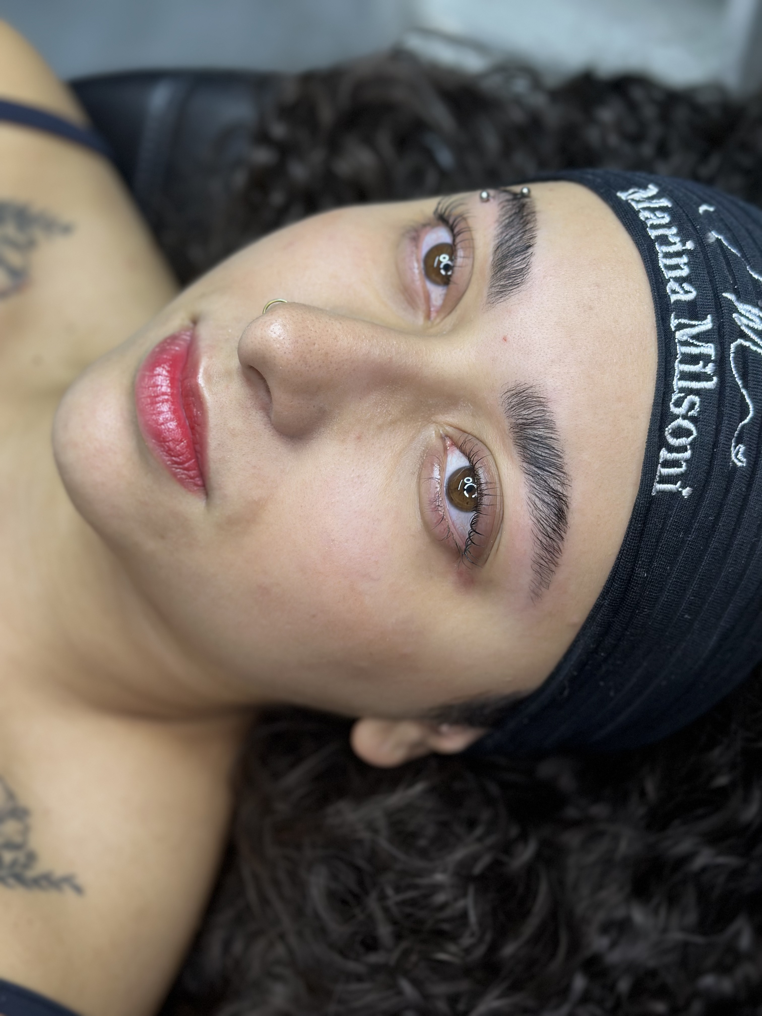Outros serviços (Design, Brow Lamination, Lash Lifting) thumbnail