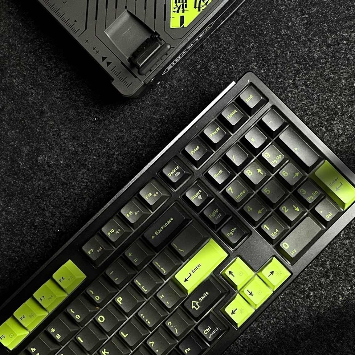 VALKYRIE VK99 Mechanical Keyboard thumbnail