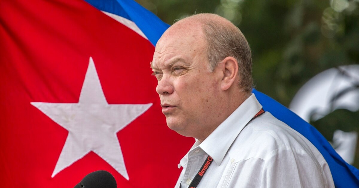 Critican nombramiento de Malmierca como embajador de Cuba en Canadá thumbnail