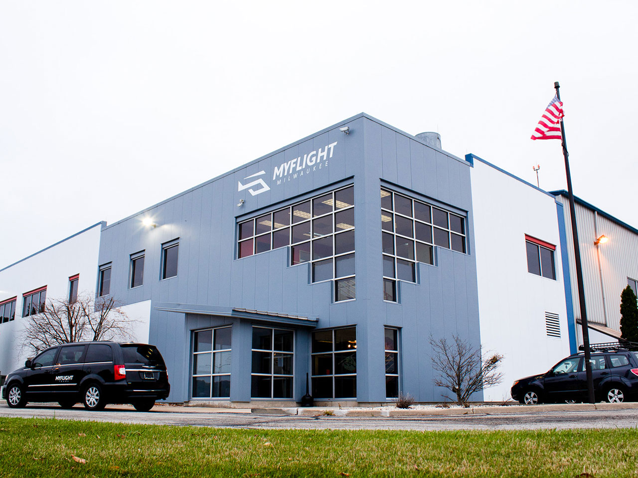 Milwaukee Helicopter Rides | MyFlight Tours | Book Online thumbnail