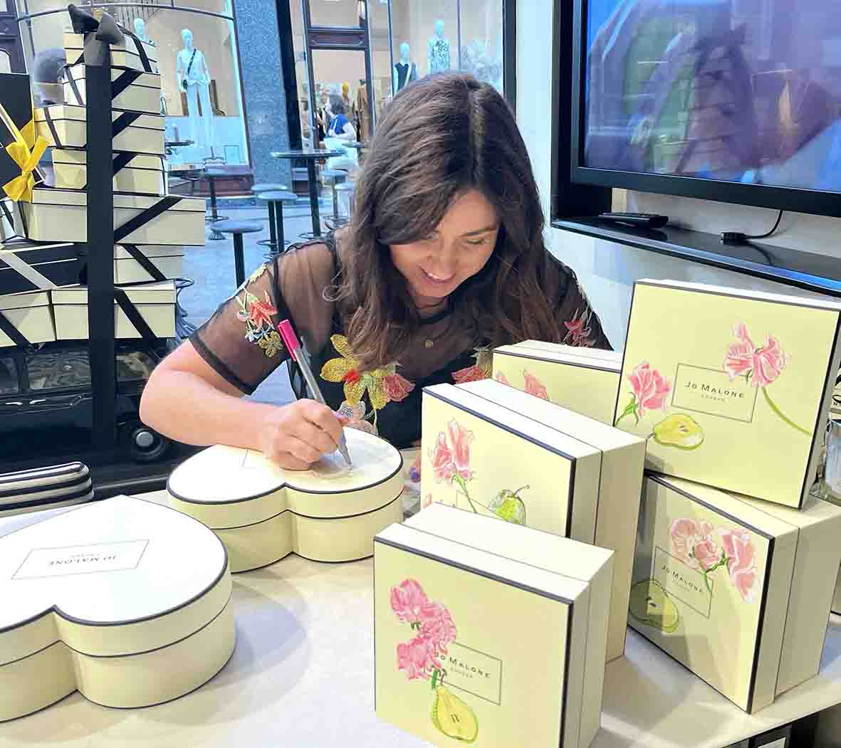 Sign up to my Illustrated Newsletter thumbnail