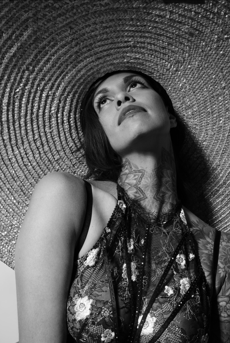 MODEL MAYHEM PROFILE thumbnail