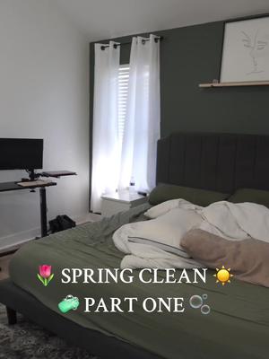 Spring cleaning is in full effect over here!!! 🧼 ☀️ 🥰🌷 #cleantok #cleaningtiktok #springcleaning #springclean #bedroomre