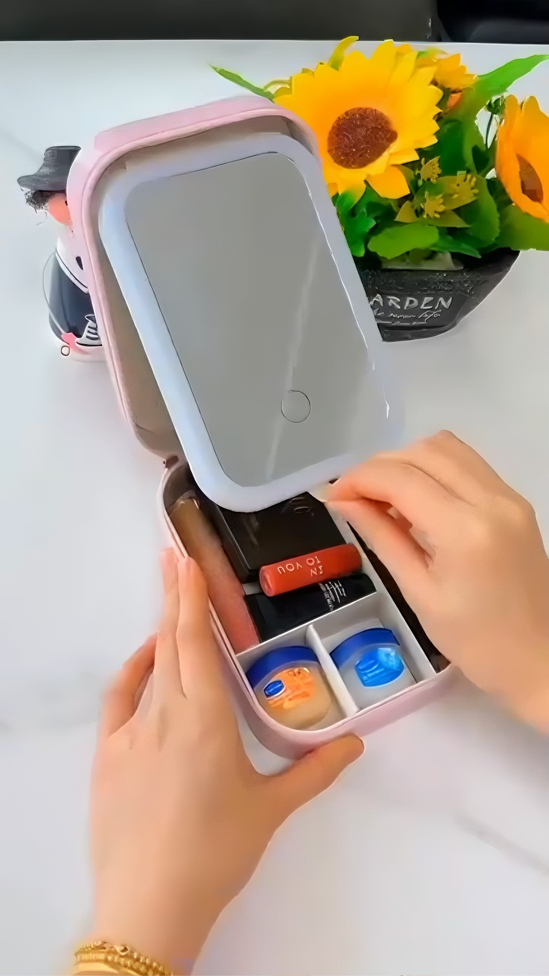 Bolsa De Maquiagem Com Espelho LED Portátil Compartimento De Armazenamento 3 Cores Regulável Estojo Iluminado Para Viagem SHOPSKC0192 thumbnail