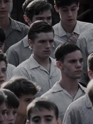 #OMERTÁ PUBLICADO NO WATTPAD!! "O homem olhou para ele, hesitando em falar. &nbsp;&nbsp;&nbsp;&nbsp;&nbsp;&nbsp;&nbsp;&nbsp;&nbsp;&nbsp;&nbsp;&nbsp;&nbsp;&nbsp;&nbsp;&nbsp;&nbsp;&nbsp;&nbsp;&nbsp;Por mais que parecesse, 