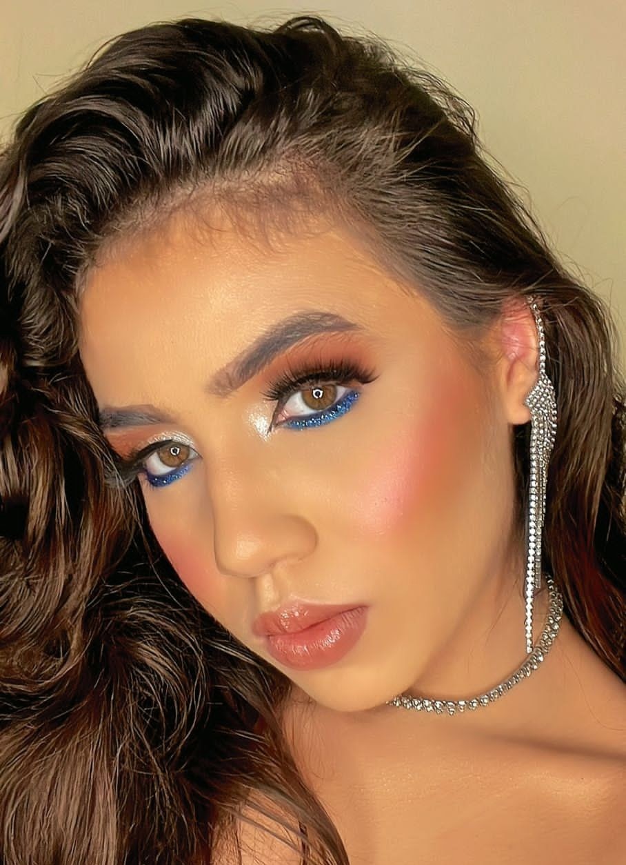 Pacotes Especiais (Design+ Maquiagem+ Penteado) thumbnail