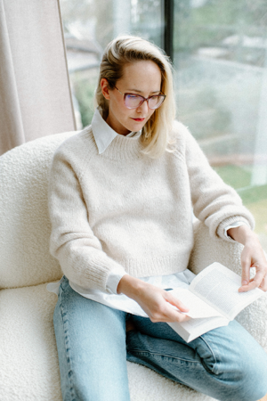 WendingersweaterLIGHT thumbnail