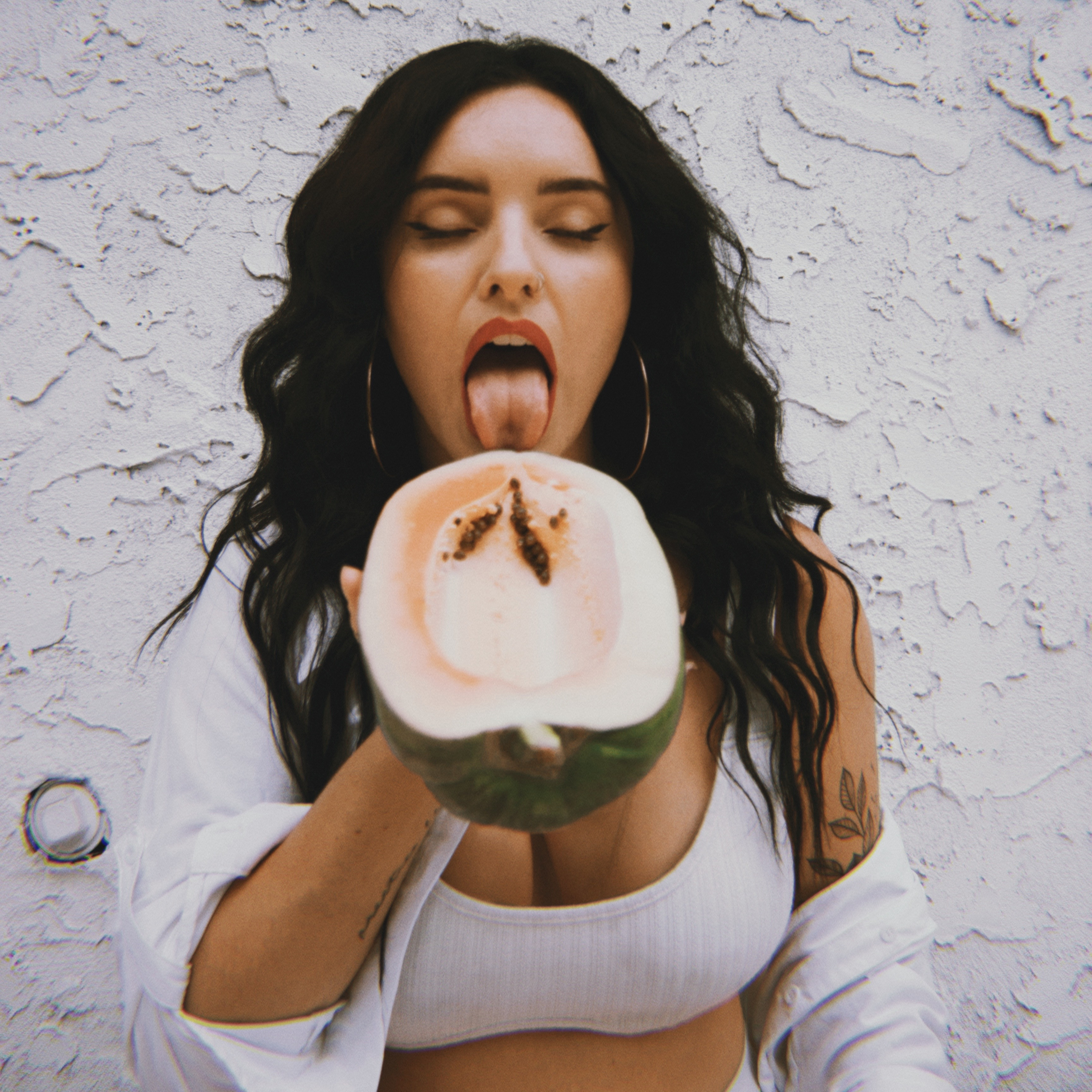 The Kitchen Slut — Hot Girls Guide to Easy Nutrition thumbnail