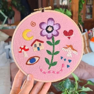 EMBROIDERY KITS thumbnail