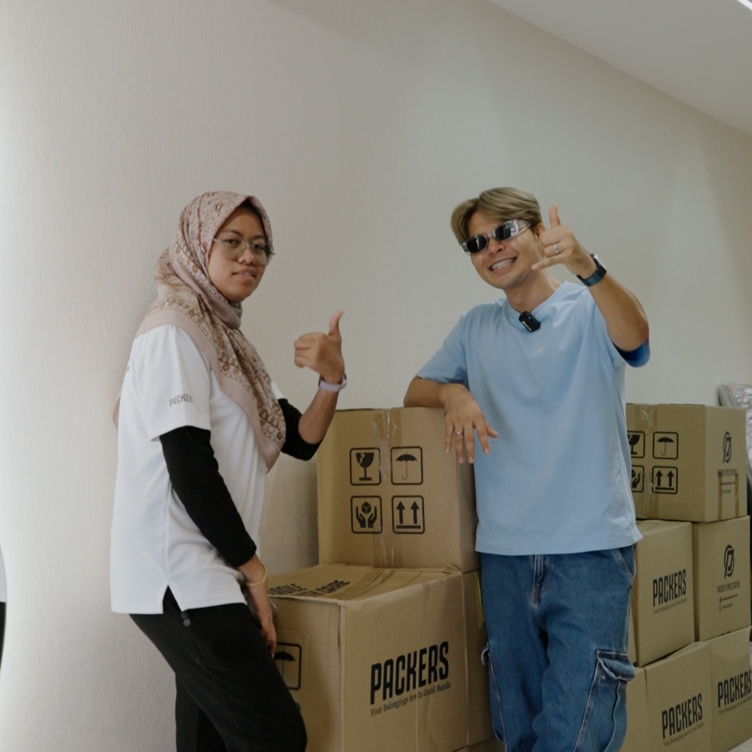 Izzue Islam - Actor, singer & host thumbnail