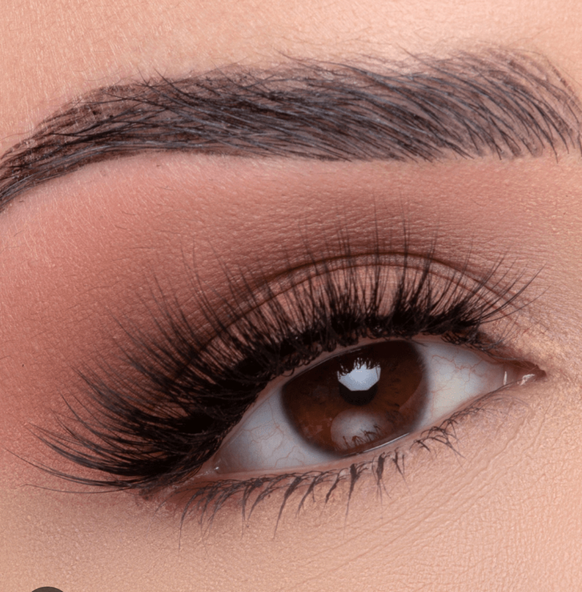 Makeup - eyelashes  thumbnail