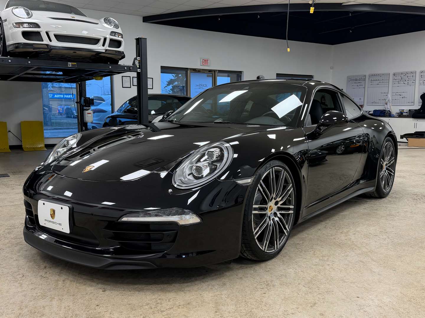 [SOLD] 2016 991.1 Black Edition - 7-Speed thumbnail