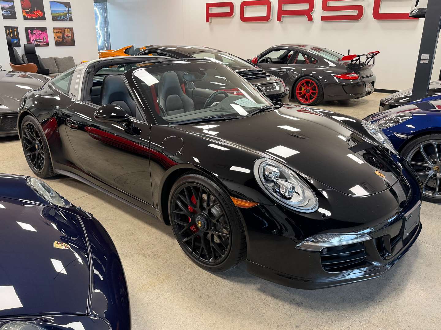 2016 991.1 Targa 4 GTS - 7-Speed / One Owner  thumbnail