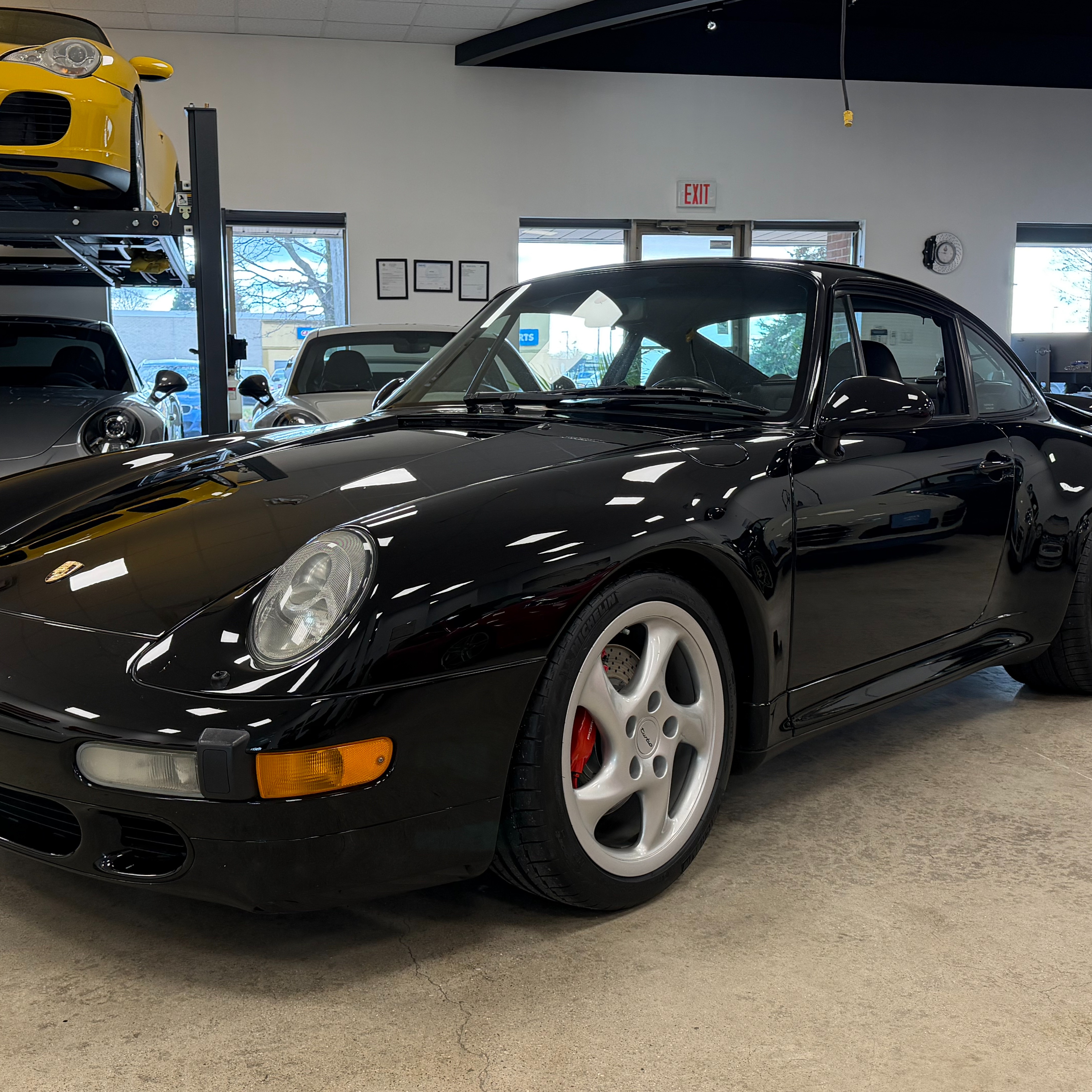 [SOLD] 1996 993 Turbo / 95k km thumbnail