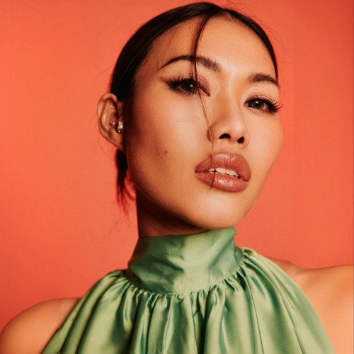 KADE • • SOUNDCLOUD thumbnail