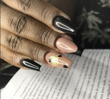 Moldes e postiças  thumbnail