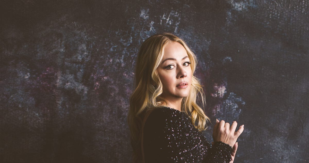 Evgenia Ribinik On How Authenticity and Vulnerability Pay Off and Help You Win Personally and… thumbnail