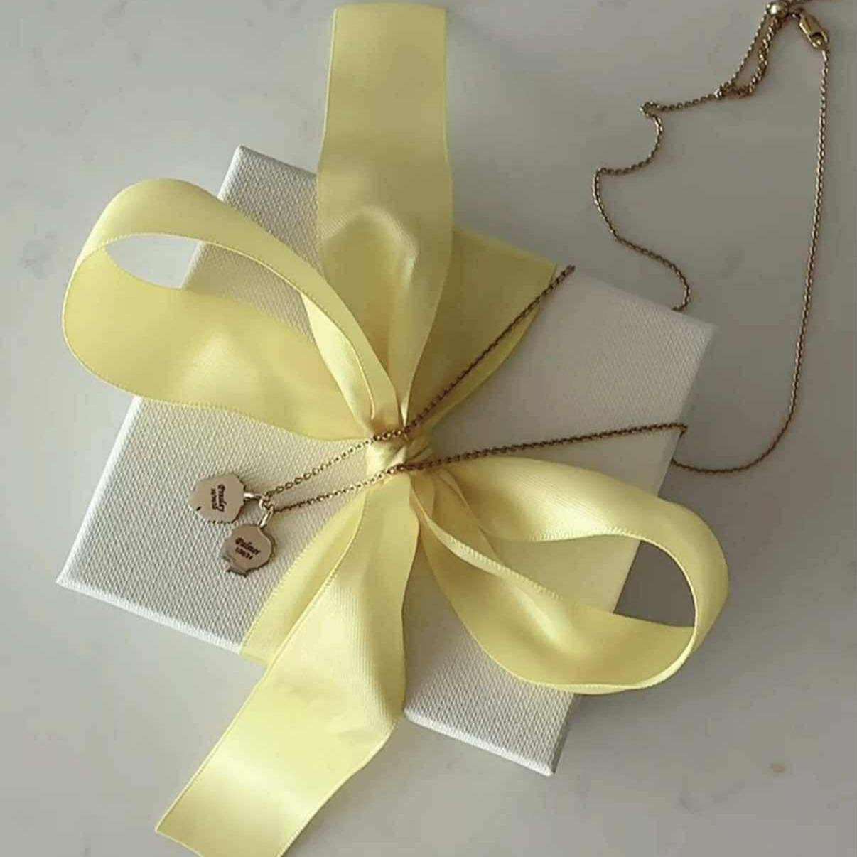 Mrs. Push - 15% off SILHOUETTES thumbnail