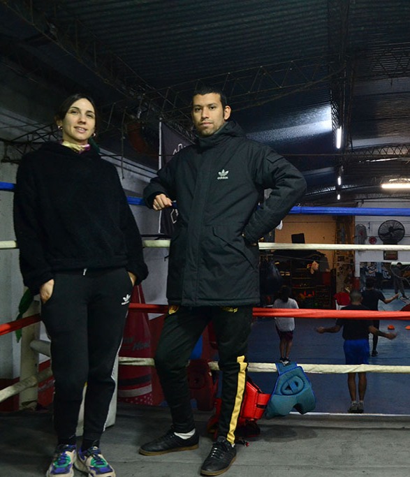 Una piña al fascismo | ANCCOM thumbnail