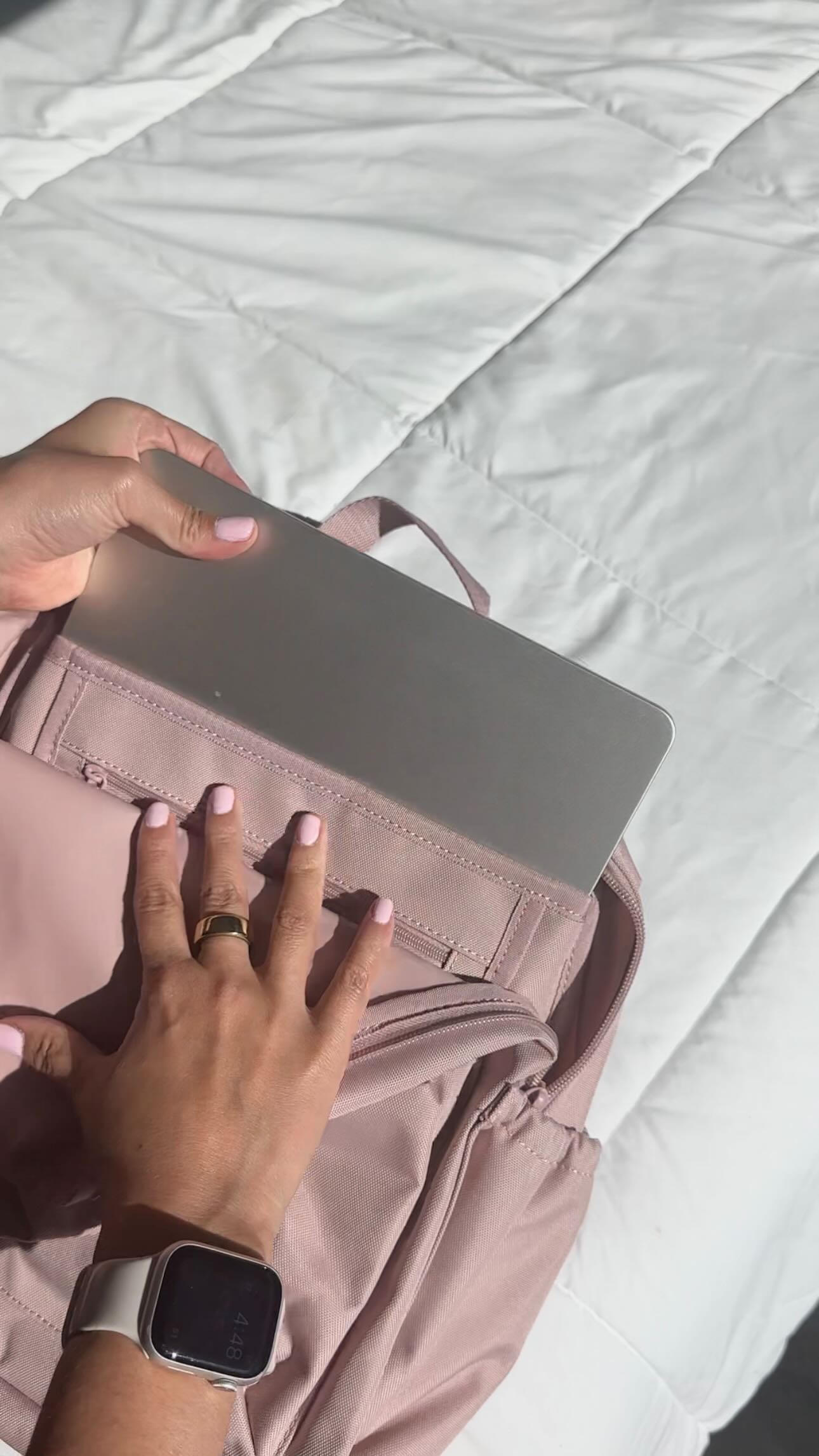 in a pink mood lately 🎀🫶🏼 
.
.
.
.
.
.
.
@beis #studygram #aesthetic #pink #backtoschool #backpack #beis #student #denta